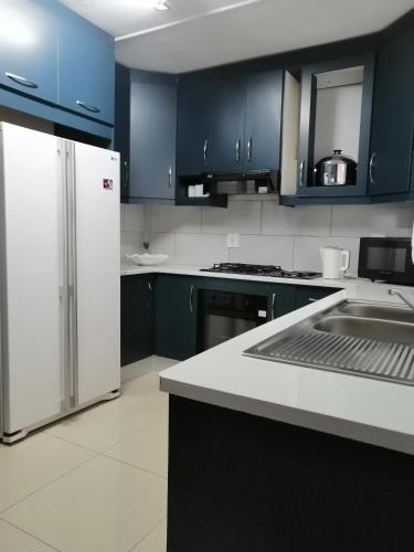 virtuve, 83 Ocean View in Pumula