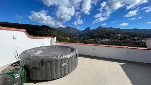 Mountain view, fireplace and private hot tub, Teresópolis (Foto 5)