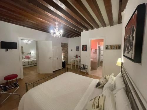 Residenza Corte Antica B&B
