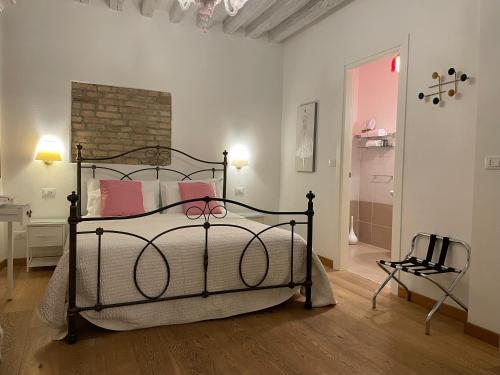 Residenza Corte Antica B&B – Venice, GA