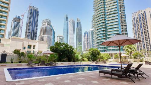Spacious Apartment Marina View near ดูไบมารีนา