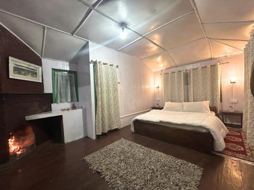 Mim Tea Estate Residency A 1920 Heritage Darjeeling Tea Garden Home in Ghoom Pahar Forest