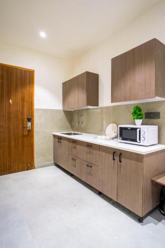 Miran Hotel & Suites - Mathura Road Faridabad in 法裏達巴德