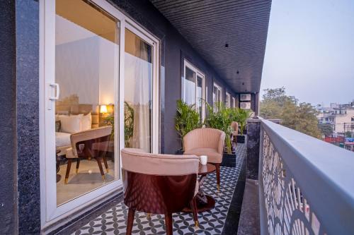 陽台/露台, Miran Hotel & Suites - Mathura Road Faridabad in 法裏達巴德