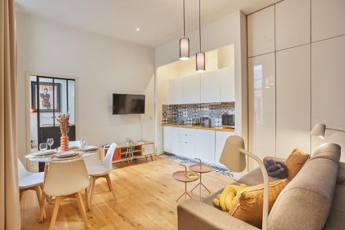 Superb Apartement Center of Paris Le Marais - image 8