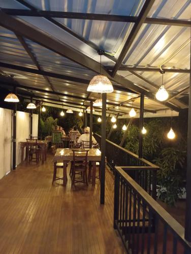 Restaurant, Liyana Holiday Resort in Anuradhapura