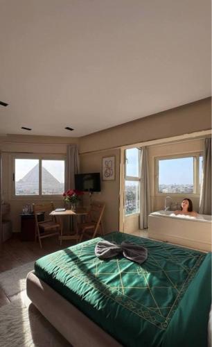 Moonlight pyramids view INN - image 3