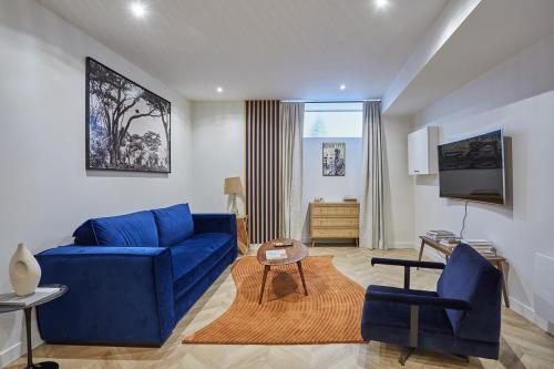 Superb Duplex Apartment Center of Paris - image 4