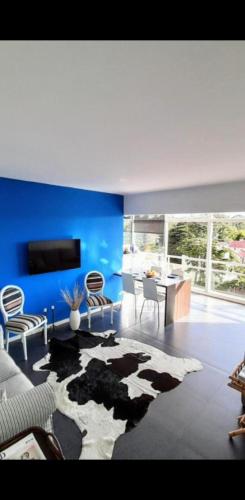 CASA AZUL Primera linea mar I Playa Mansa Parada 10 Edificio Isla de Gorriti