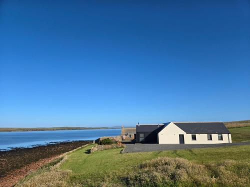 . Deluxe Coastal Villa - Isle of Eday