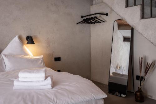 Concrete Loft Duplex -40sqm- near Antonplatz, Berlin (photo 10)