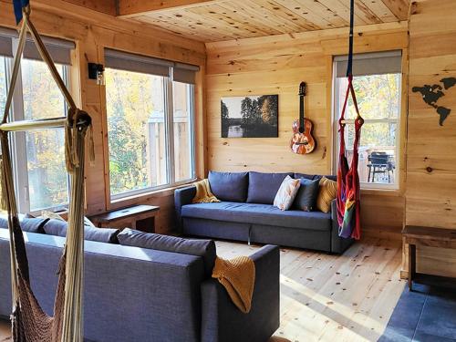 Chalet de luxe 12 pers, Vue, nature & hamacs in Bryson (QC)