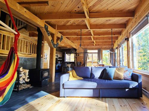 Chalet de luxe 12 pers, Vue, nature & hamacs in Bryson (QC)