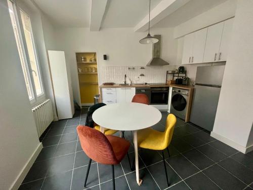 Un superbe t2 5 min a pied vieux port, Marsylia