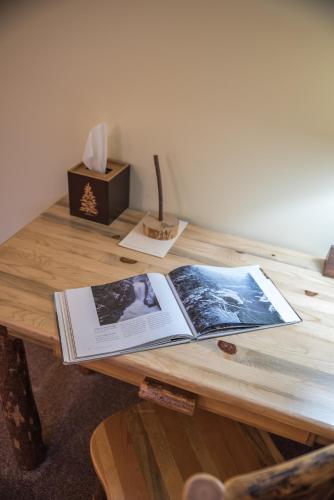 Adirondack Spruce Lodge in Wilmington, USA