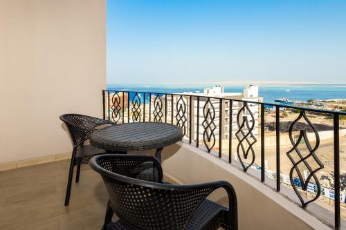 Peaks -Delmar Apartments 3