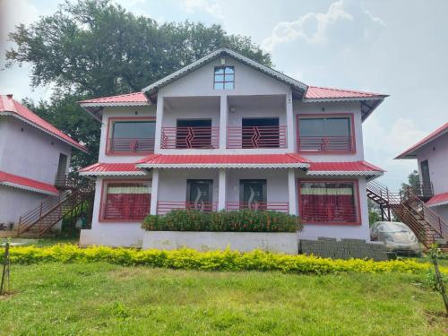 Murguma Wildflower resort in Pratappur