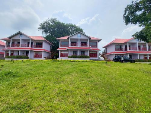Murguma Wildflower resort in Pratappur