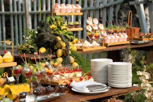 Photo - Holiday Inn Wuhan Riverside by IHG