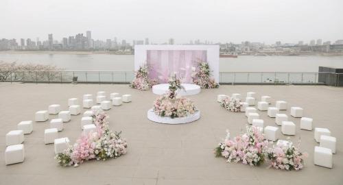 Photo - Holiday Inn Wuhan Riverside by IHG