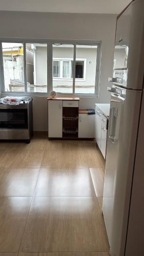 virtuve, Casa CWB Contorno Sul in Pinhais (Paraná)