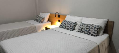 1 double bed, 1 twin bed