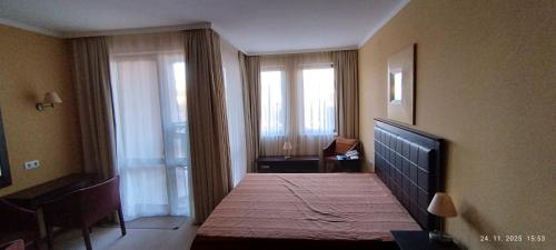 Hotel Barcelo Royal Beach in Sunny Beach