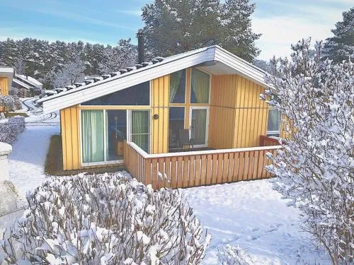 Ferienhaus mit Sauna im Ferienpark Mirow in Granzow, Deutschland