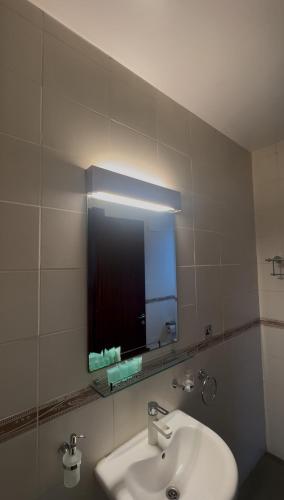 حمام, Maxlot Hotel in كوكومليملي