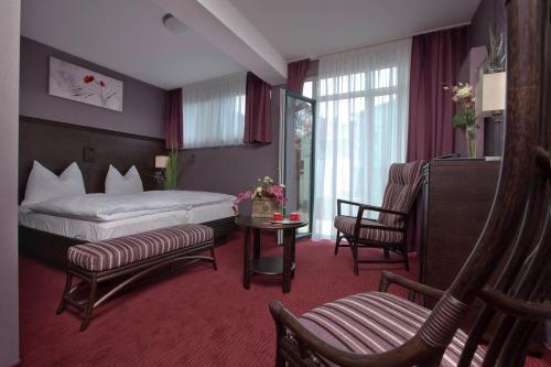 1 queen bed
