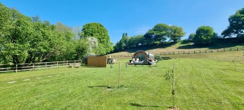 Viesnīcas āriene, The Mainstay Pod at Hidden Wood Glamping in Chapmanslade
