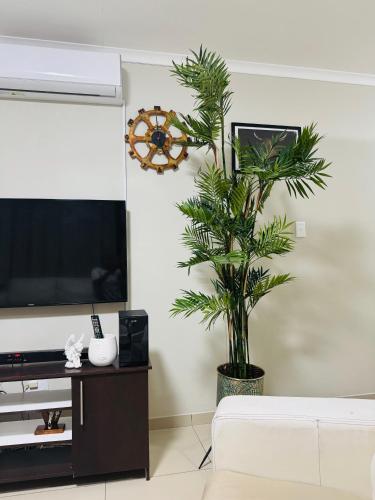 Ruang bersama/area TV, Graceful Getaway Air B&B in Rundu