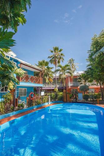 Swimming pool, Hotel Cocoplum Beach in San Andres Island