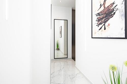 Super Central - Balcony - Luxy - image 12