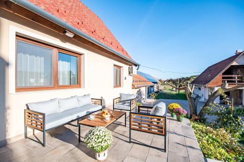 Scenic view - Infra Sauna - Spacious - Mandula Vendeghaz in Bodrogkeresztúr