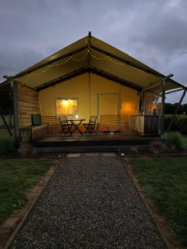 Hidden Valley Glamping in Tūākau