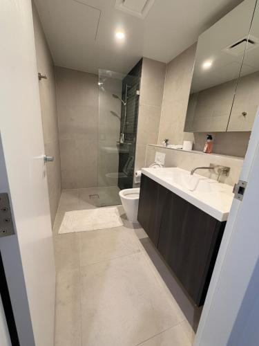 Belconnen Sky Luxe Apartment Free Parking in بلكونين
