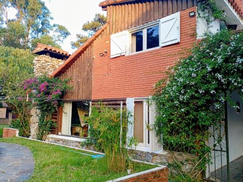 Casa con pileta y parrilla