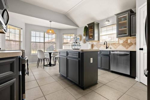 Luxurious MTZ Homes Modern Style in Fort Hood (TX)