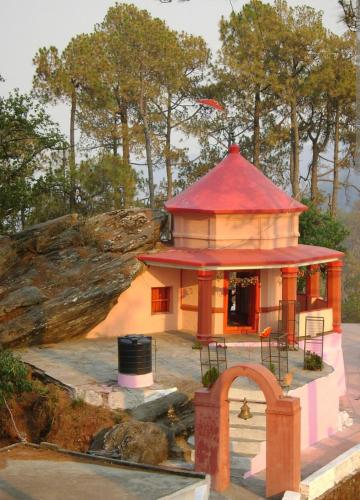 Attraktioner i nærheden, The Mountain Hills Home Stay Kasardevi in Almora