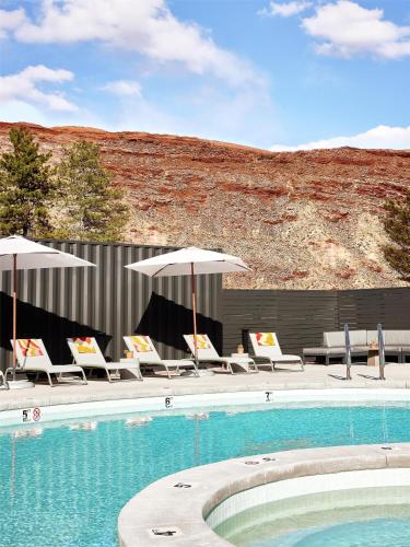Super 8 by Wyndham Moab - image 31