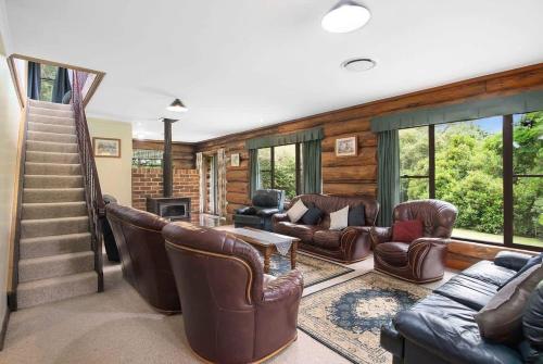 Canobolas Mountain Four-Bedroom Log Cabin in Canobolas