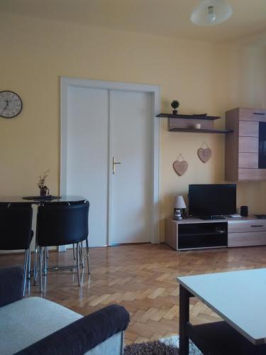 Anna Apartmanok, Pécs