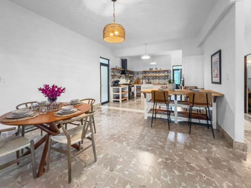 Casa Verde Historic House For 6 people in San Germán