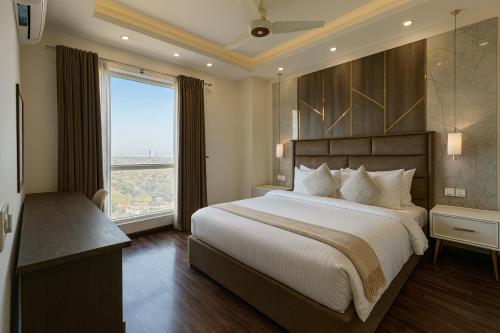 Premium Executive Apartments on High Floors - Goldcrest DHA Lahore - image 14