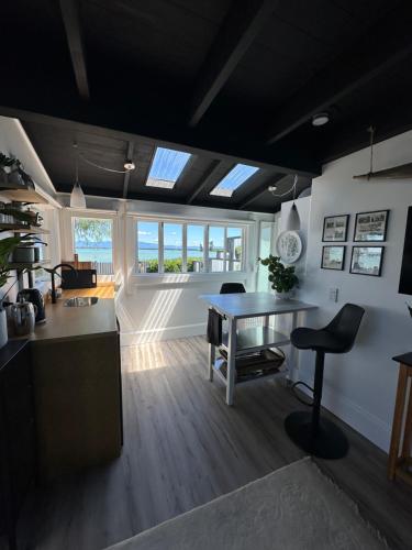 Kitchen, The Point Studio in Monaco