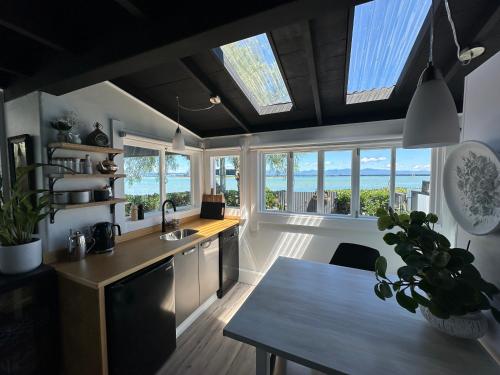 Kitchen, The Point Studio in Monaco
