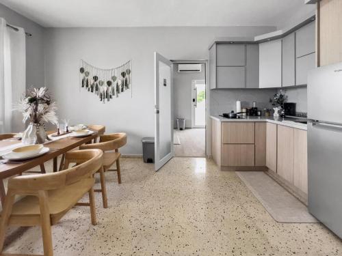Casa Cueva Beach House for 14 PPL in Arecibo in Arecibo