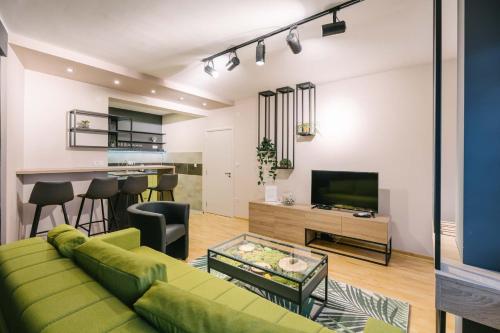 NAR Royalton Apartment #60 Free Parking