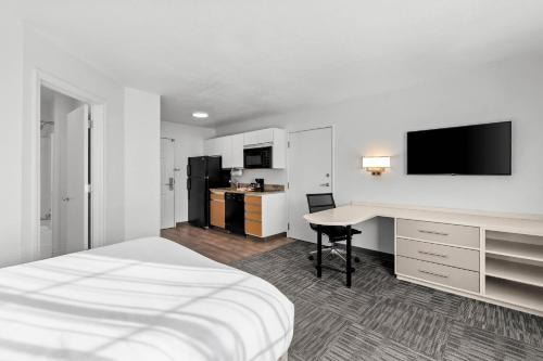 MainStay Suites Louisville Jeffersontown - image 13